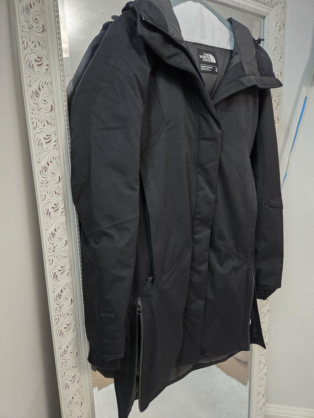 The North Face Women's Black Hooded Puffer Parka - Picture 4 of 5